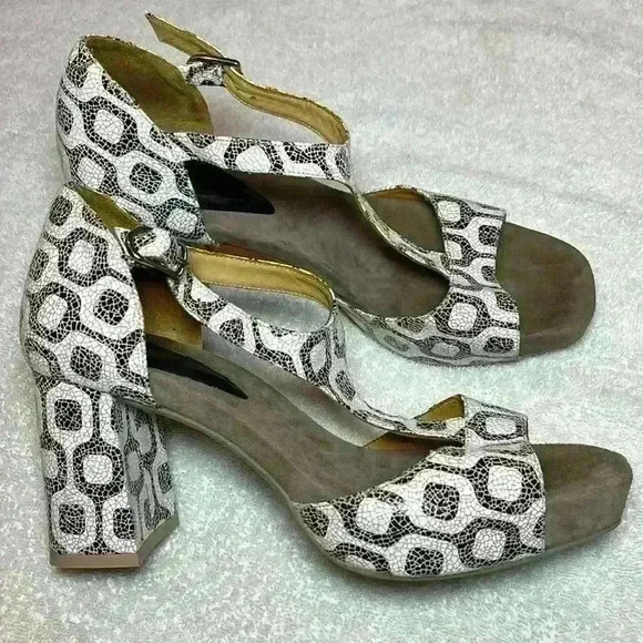 Audley Funky Multicolor Unique Sandal Chunky Block Heel Artsy Women’s Sz 40 - Picture 1 of 9